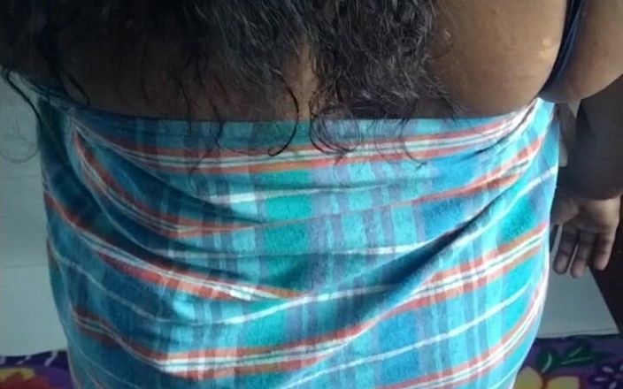Benita sweety: Un couple du village taille une pipe avec de la...