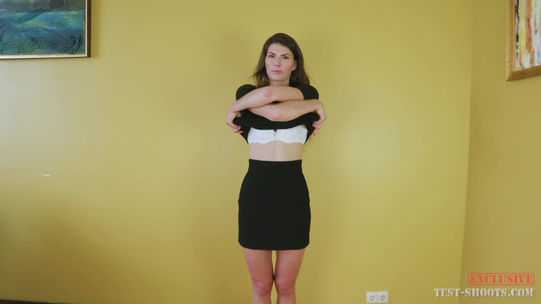 Test-Shoots: Sascha Young Pretty Fitness Trainer em uma entrevista de casting...