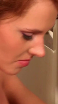 Lindas na cena de sexo 2 loira gostosa com uma bunda grande fode seu psicólogo