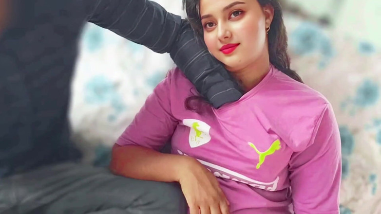 Fuckkkker: Soniya si gadis desa india lagi asik ngentot memek pacarnya...