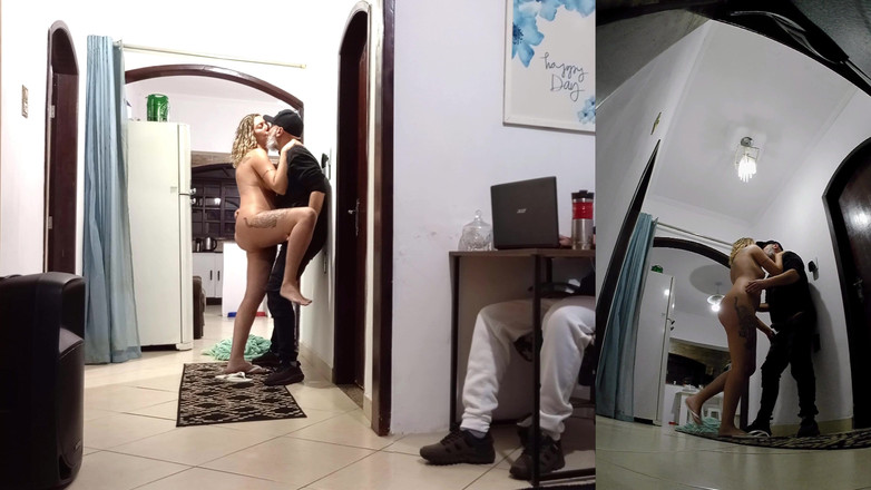 Victor SweetCoupleStories: La vera moglie tradisce suo marito mentre lui indossa cuffie...