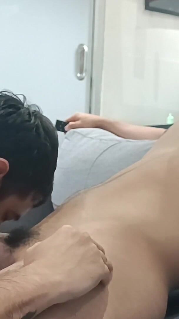 Bare skin man: Getting a Blowjob While Watching TV