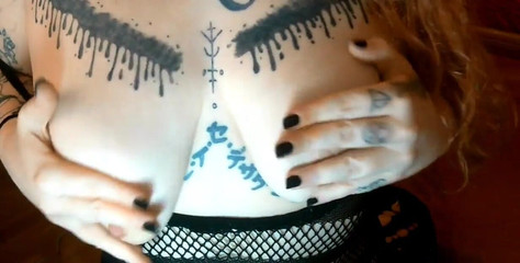 Estrella Steam: Zatímco jsem se dotkla mých koz, moje kundička byla velmi...