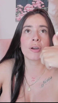 Gadis hamil pengen dientot saat lagi sendirian di rumah