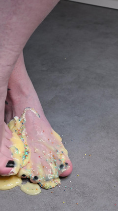 Sexyskyfeet: Asmr creamy pudim pé esmaga grossa pudim e sprinkles