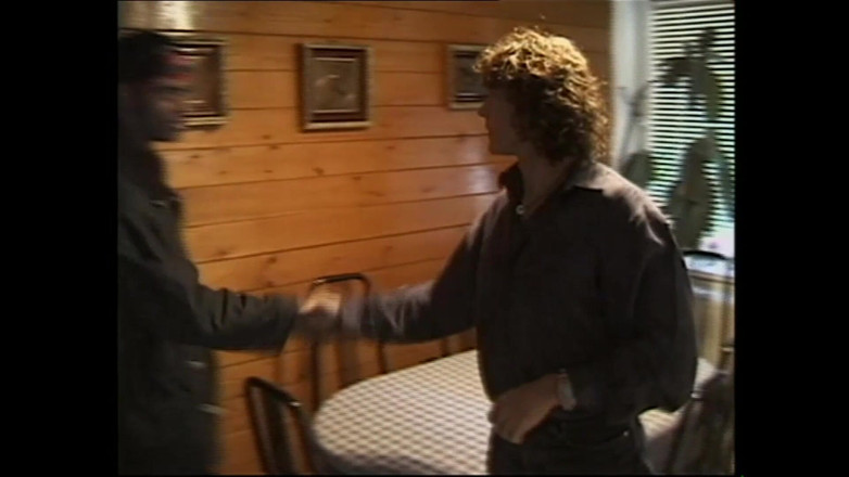 MCG Empire: Wanita yang Tidak Dicurigai