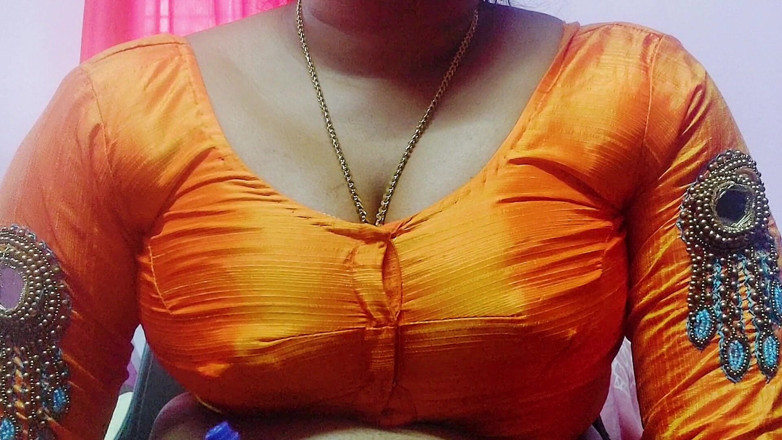 Desi Mohini: Super seksowna gorąca przyrodnia siostra seks ze mną