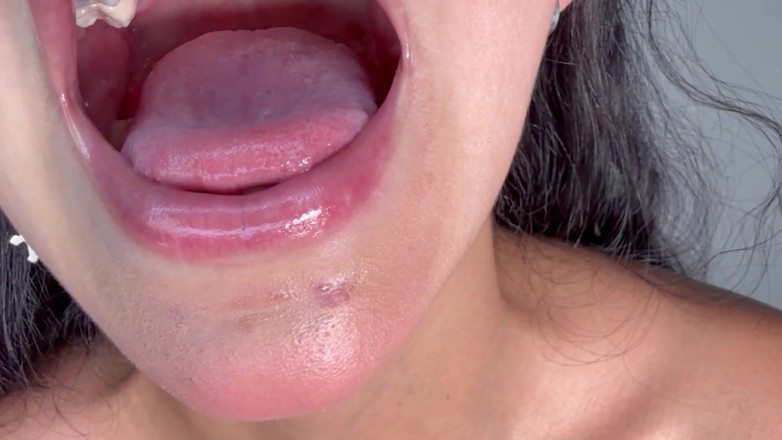 angellkink: Ma bouche ouverte t’attend
