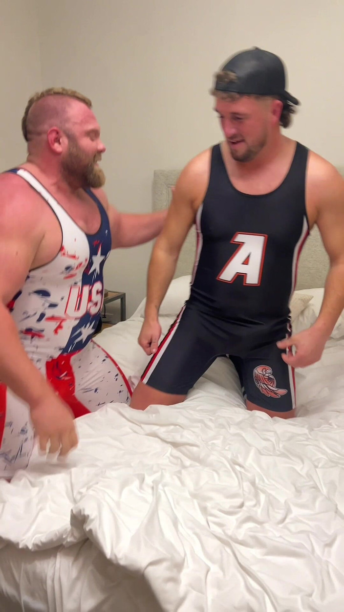 Only Owain: Zweterig worstelen