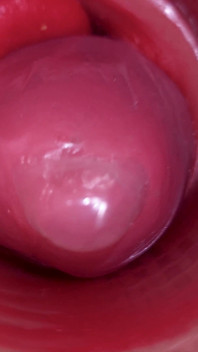 Dentro de uma camgirl cervix pov câmera na vagina com toy pau grande