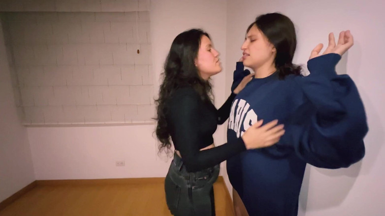scarlettandc: เจอกับสการ์เลตและชาแนล