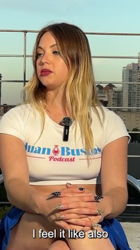 Keila Bassi Eats This Giant Dick Between Two Breads: the Argentinian Chori in Juan Bustos Podcast