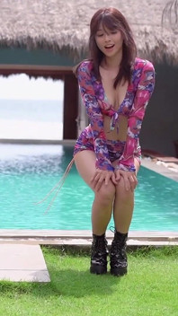 [Versione mobile] Fontana della piscina