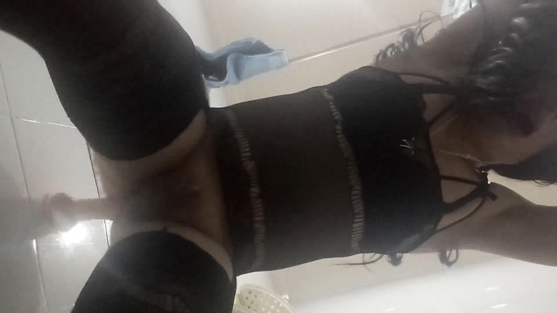 Andrea Travesti Bogota: Cute Colombian shemale enjoys and gets excited with a dildo...