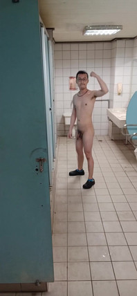 Nudity in Public Toilets