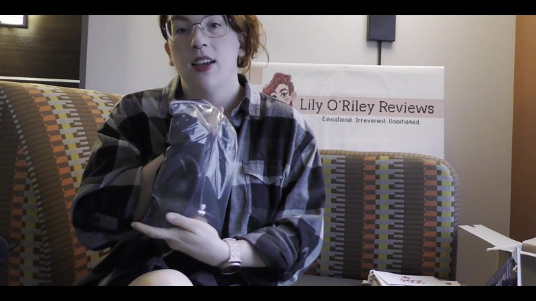 Lily O'Riley: NSFW unboxen &test der Maya Ovipositor