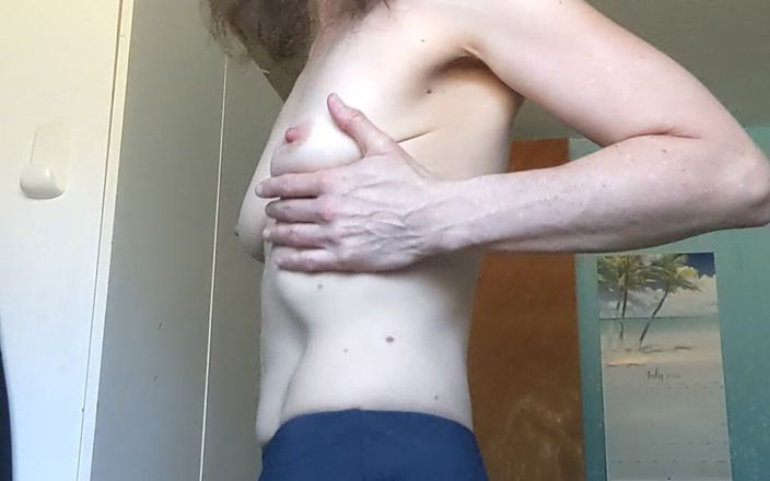 SexyRach75: Разные позы с дилдо и развлечением мастурбации.