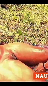 Amateur Horny Wife Fuck a Very Dark Man in the Bush