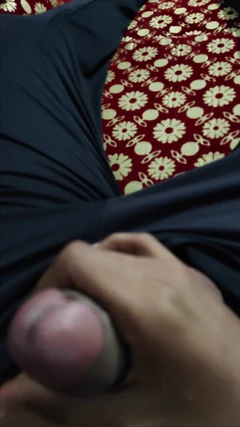 I Masterbate While Thinks About My Hot Chubby Stepmom