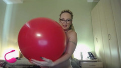 BadAssBitch: Großer roter ballon bläst zu pop, voraufgezeichnet, privat (ich bin nackt;))