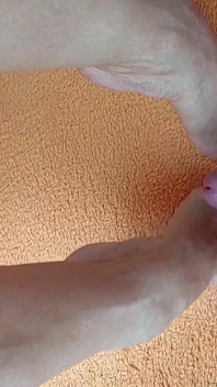 Güzel Sarışın Amatör Karısı Footjob