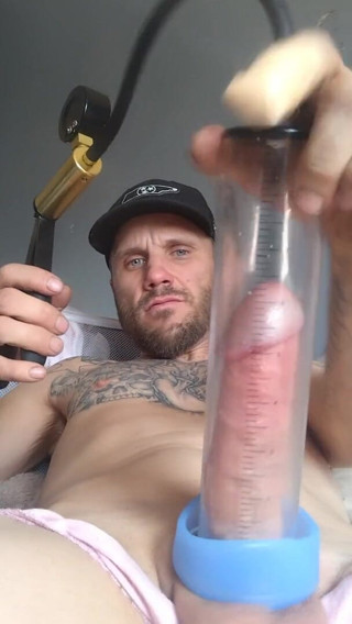 Sexy Daniel: Pompa penisa działa