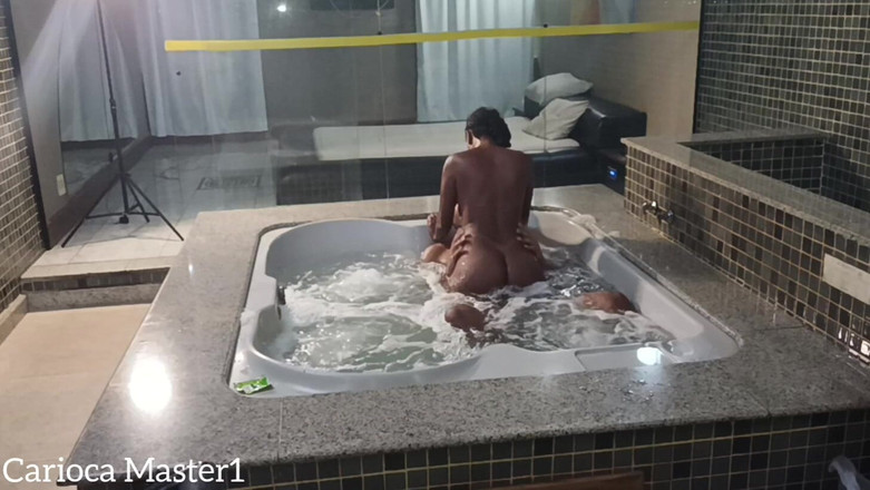 Carioca Master: Aku punya whirlpool dengan si cantik
