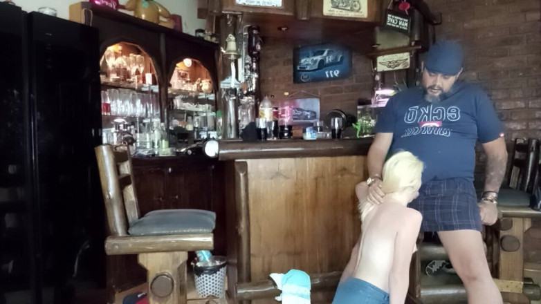 Bigjoefuckalott: Cockhold 2 Cocoks 1 Sperma Na Obličej