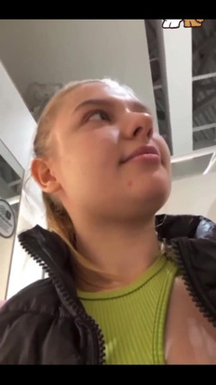 JuiceLussie: Mit Vibrator in der Muschi in der Öffentlichkeit gehen