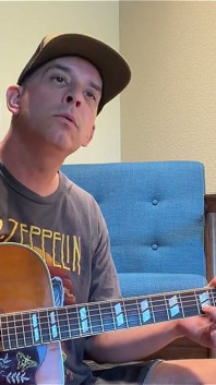 Duke Silver ร้องเพลงคลั่งเพราะเพลงเศร้าสวยเพราะอยู่ในโลกที่น่าเศร้ามาก