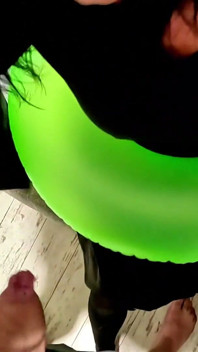 Dominantní čarodějnice nafukovací fetiš. Deepthroat, Creampie zezadu, Popping a Intenzivní orgasmus