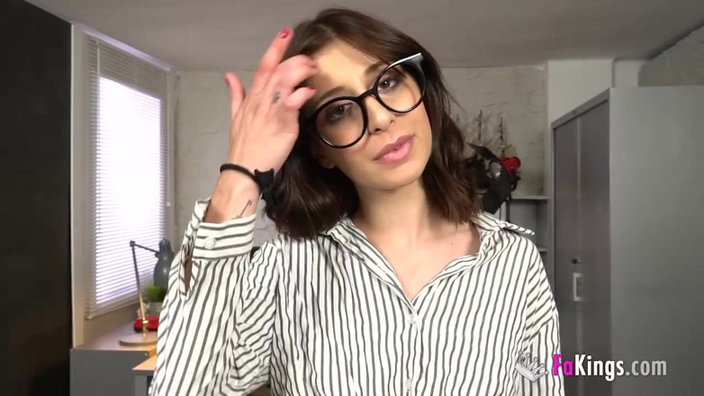 FAKings: Are sure you're porn-worthy? Show me your dick then, and...