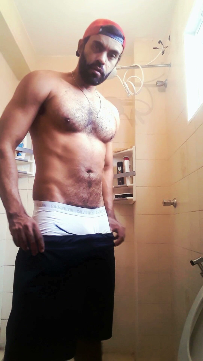 Morenogigante23: That Piss-ant