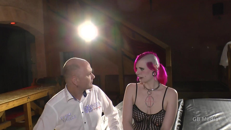 GangBang-Dream: Nasty-whore Laura in Creampie Gangbang