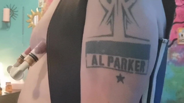 Monster_Meat_: Wideo z dużymi sutkami