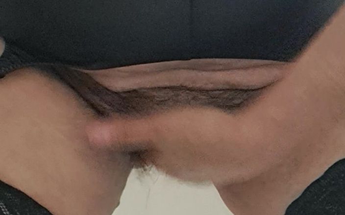 Mommy big hairy pussy: MILf verführt ihn mit ihrem haarigen schwanz