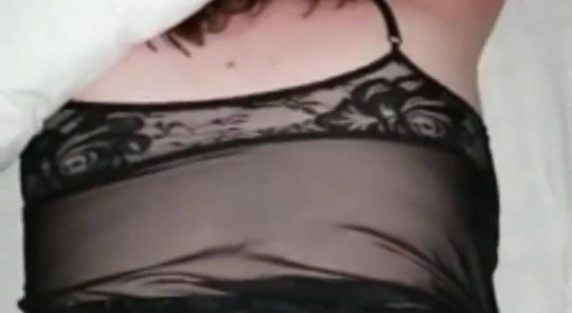 Real homemade BBW BBC porn: Jovem inglesa gordinha chupando bbc engasgando com a cara de...