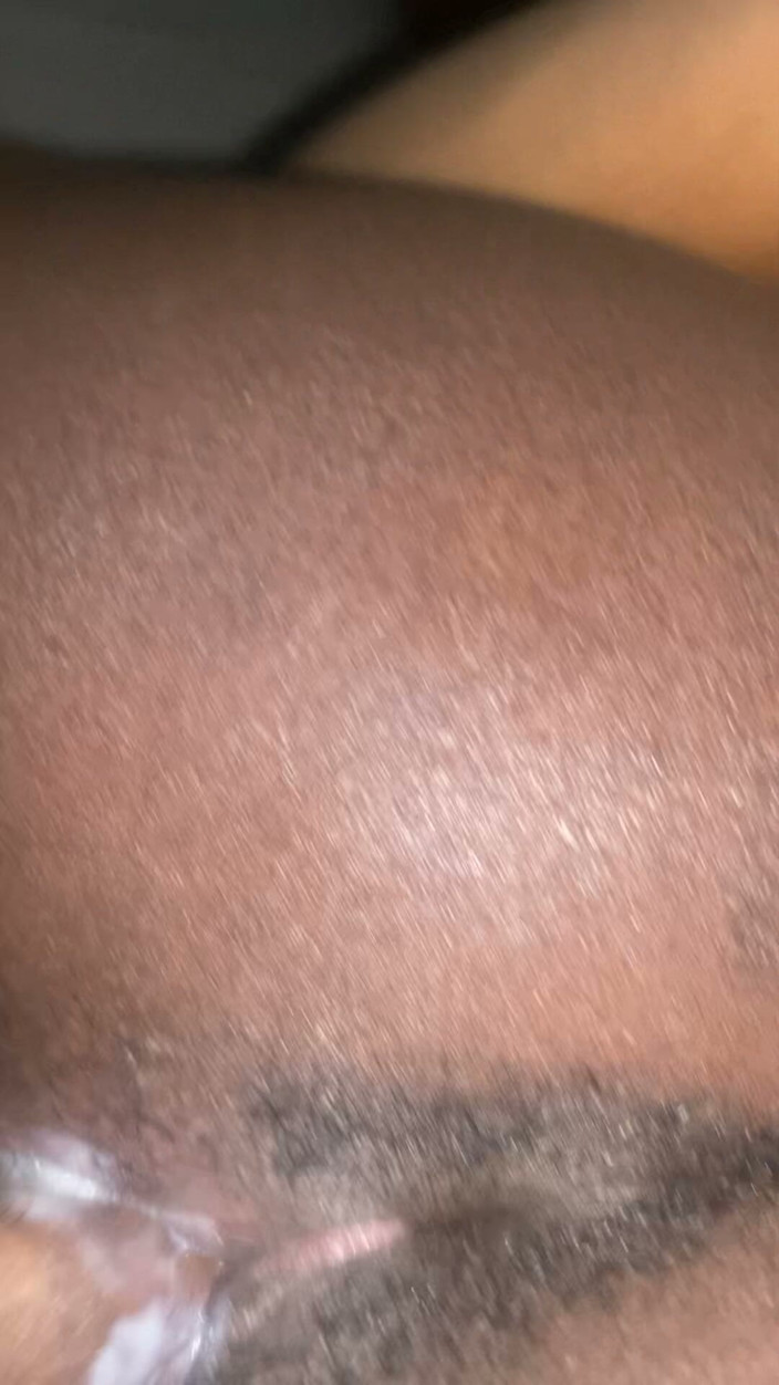 DivaHouz: 흑인 대물 자지 POV 젖은 보지를 빨기 위해 대학을 건너뛰는 섹시한 아프리카 흑누나 십대