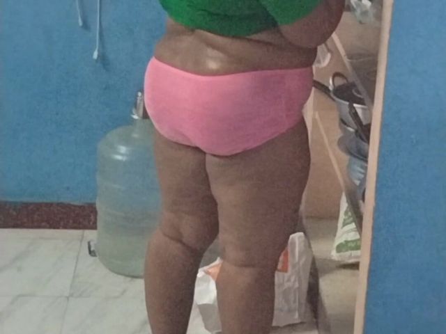 Blouse Hot (Tamil lesbian)