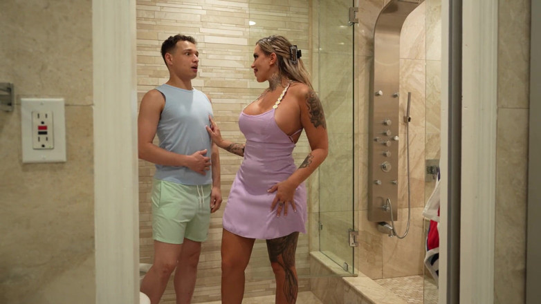 Pro Am Entertainment: La matrigna che lavora più duramente con la culona miLF...