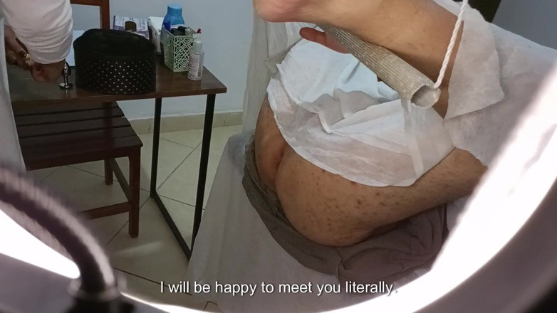 Gabi SweetCouplesStories: Paciente va a un examen de próstata, pero termina con...