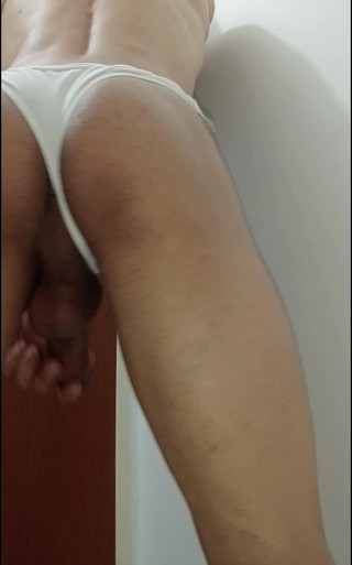 Rey rey: Aku ngasih kejutan pov untuk pamer celana dalamnya di balik...