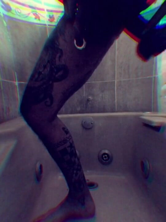 Phillholes: In der dusche dildo
