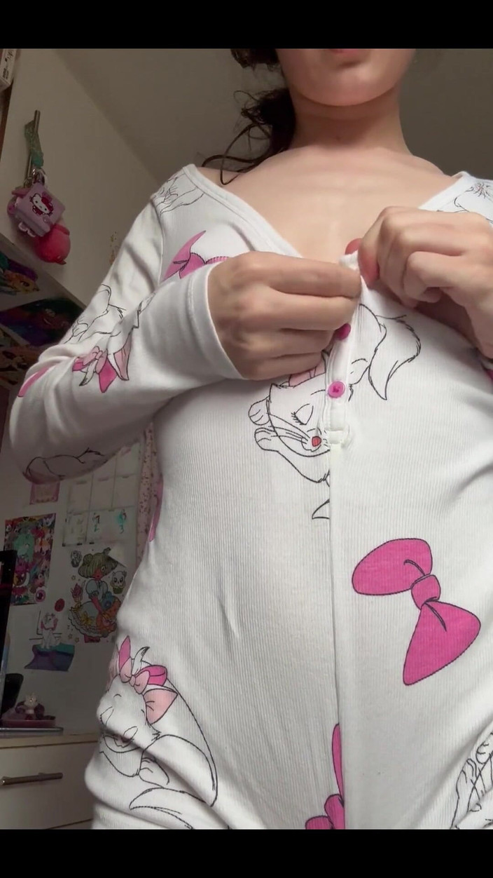 Bunny and The BBC Bull: Berbogel dengan Saya