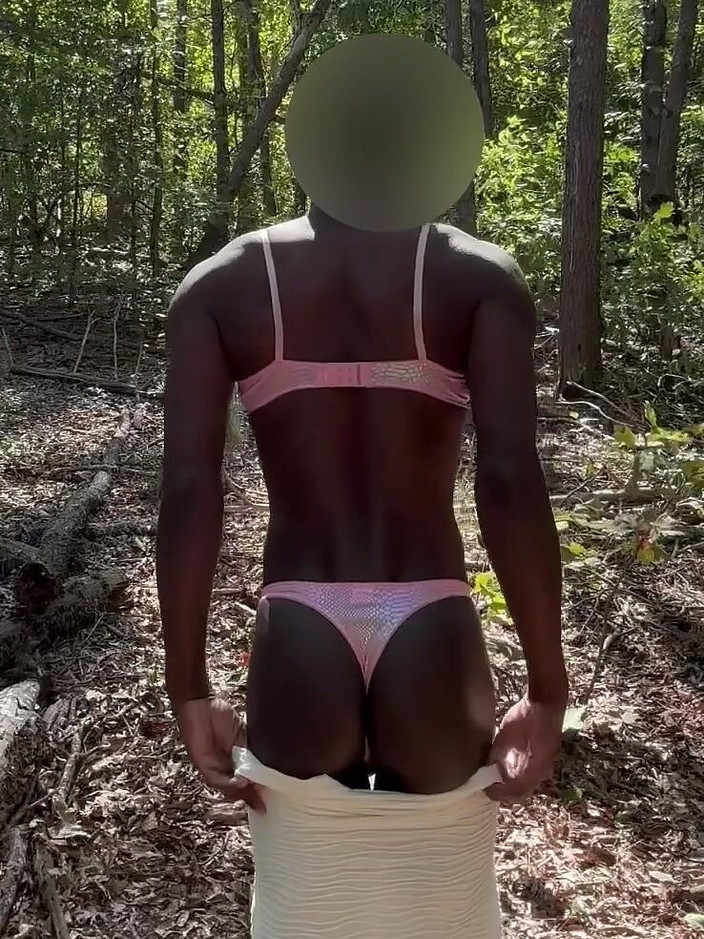 Sissy Taylor: Сисси Taylor кроссдрессера на улице