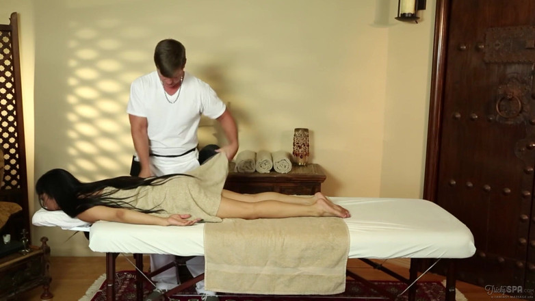 Fantasy Massage: Fantasymassage ne istiyorsun? Kucak dansı mı?