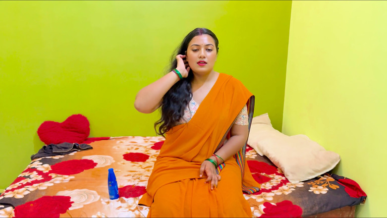 Hotty ragini: I reduced the pain of my step stepmom by messaging...