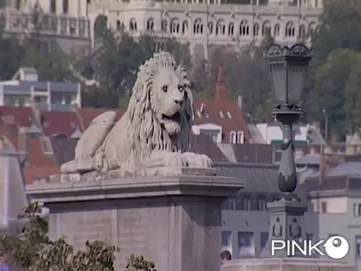 Pinko Club: Eine Schlampe, die zwei Schwänze nimmt