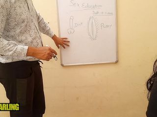 Your x darling: भारतीय xxx ट्यूशन टीचर अपने छात्र को सिखाती है कि Jony Darling द्वारा चूत और लंड क्या है