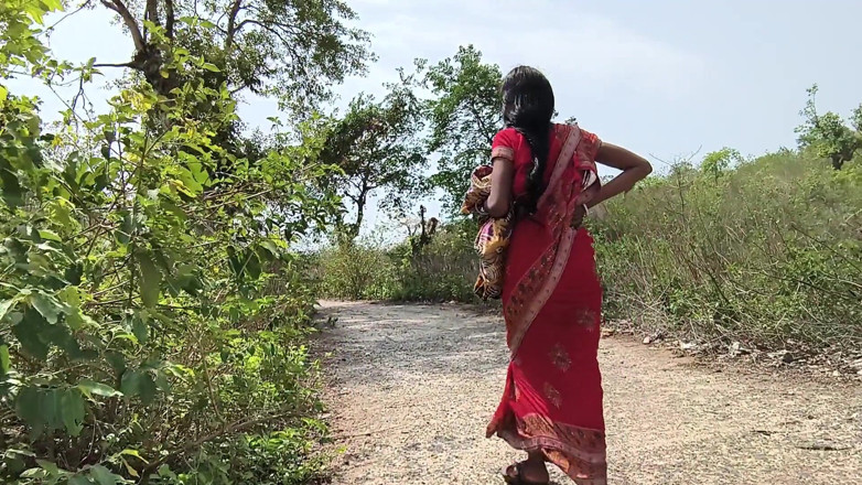 Poonambhabhi village: Videoclip sexy Giarphrend XXX